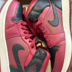 Nike “Air JORDAN”